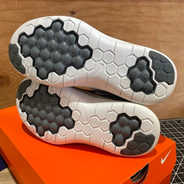 Nike Flex 2018 RN Women size 7.5 - Image 6