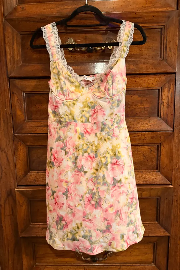 ASTR The Label Floral Mini Dress Small - Image 3