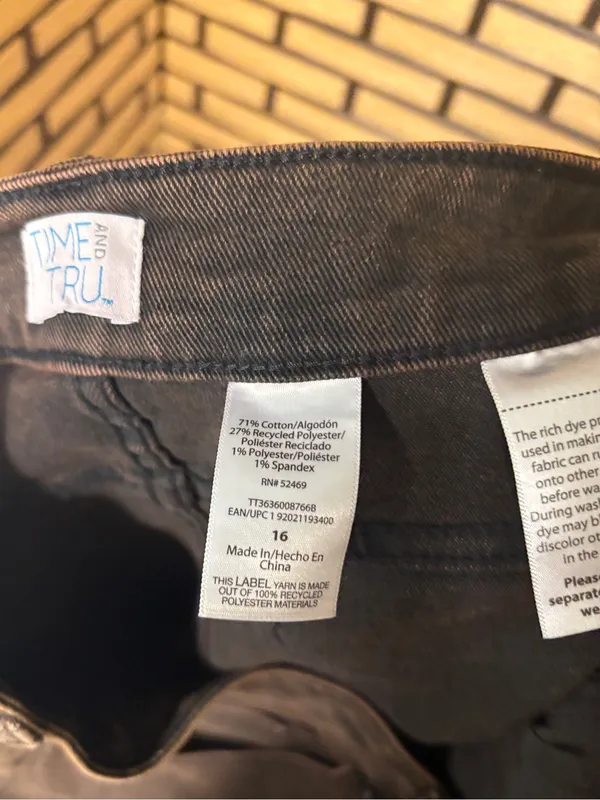 Time and tru brown barrel leg jeans size 16 - Image 5