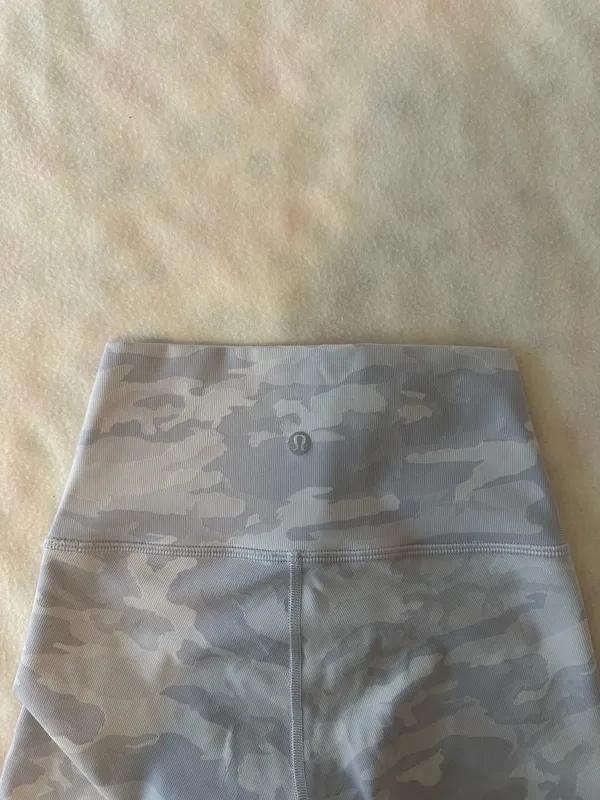 Lululemon White Ribbed Camo Leggings - Image 4