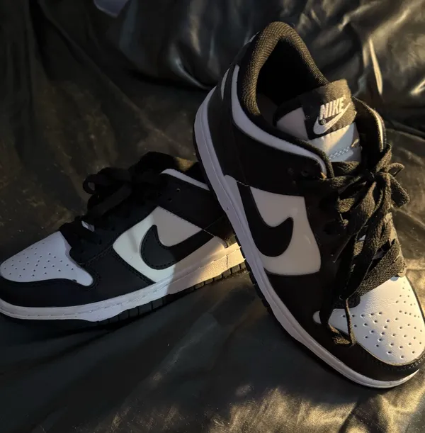 Nike Dunk Low Women’s Black White Panda - Image 2