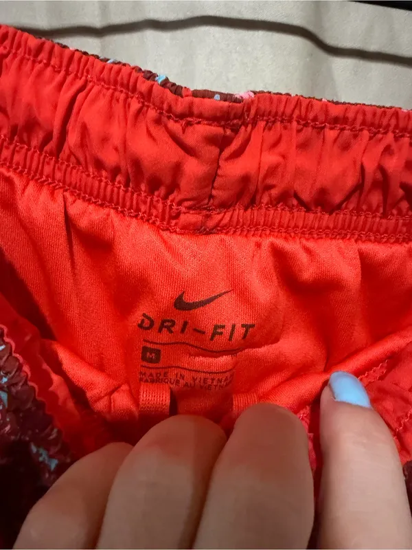 Nike shorts - Image 2