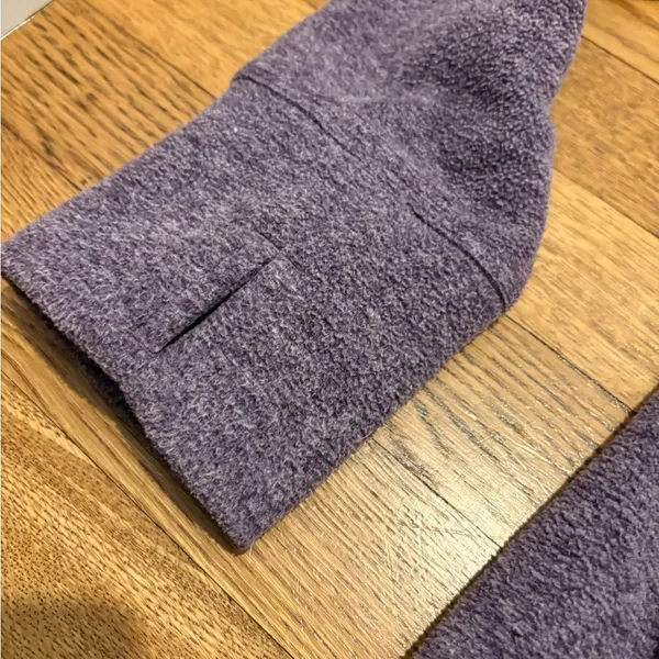 Duluth women’s purple fleece sweater - Image 4