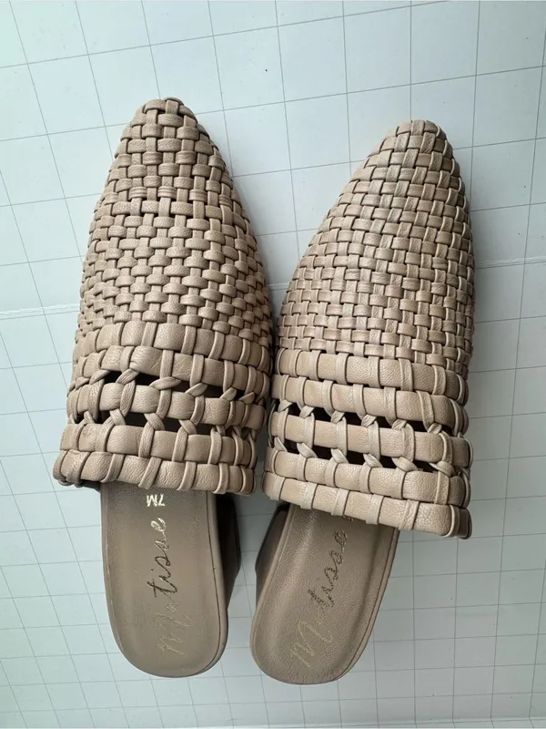 Matisse Tan Woven Pointed Toe Mule Heels Size 7 - Image 2