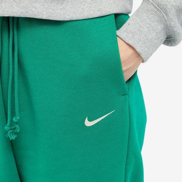 Nike Women's Phoenix Fleece Oversized Pant in Malachite/Sail - Image 8