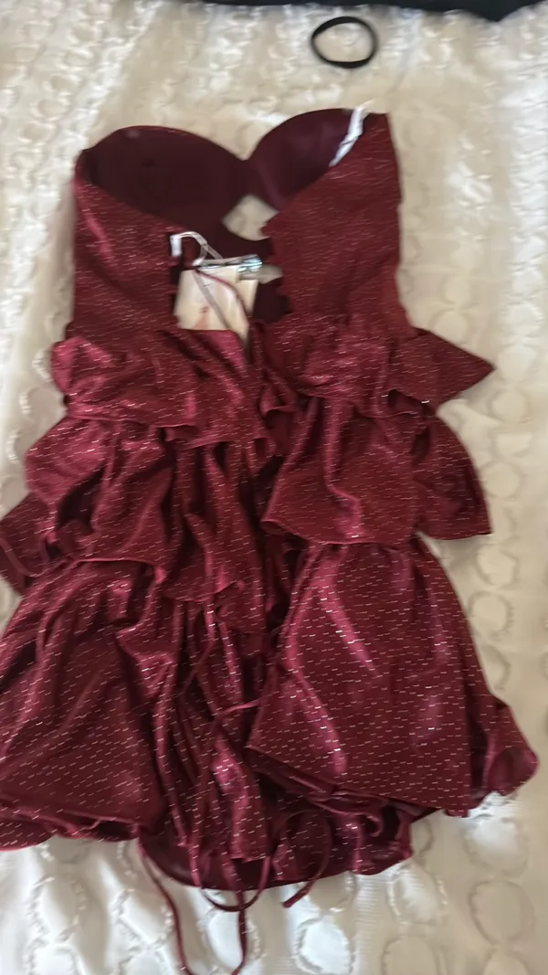 Amazon Strapless homecoming dress - Image 2