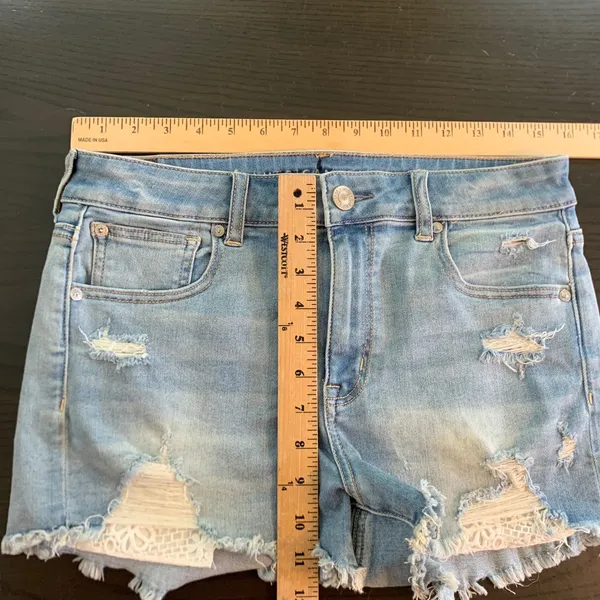 American Eagle Next Level Stretch Distressed Lace Denim Shorts Light Wash 10 - Image 4