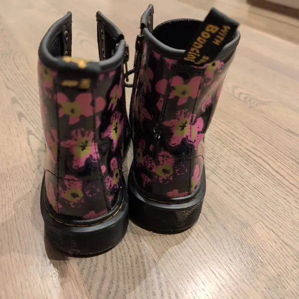 Dr. Martens 1460 J Floral Patent Leather Boots Black Pink Size 5 ladies 4 kids - Image 3