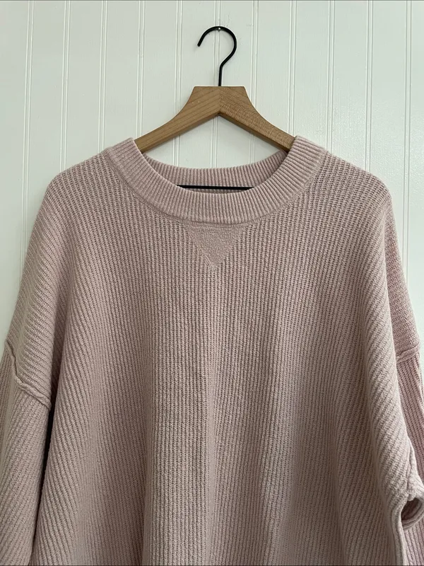 AERIE Ribbed Texture Crewneck Sweater Exposed Seams Soft Chenille Pink Size L - Image 4