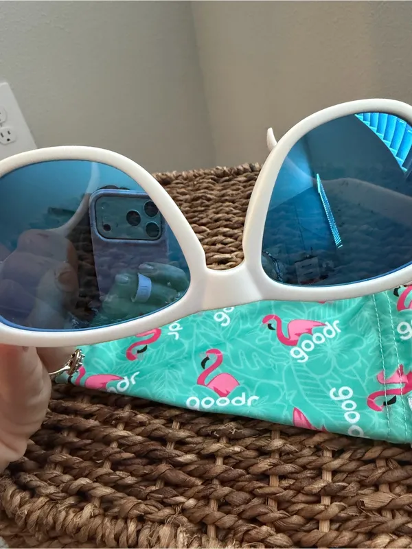 goodr OG Polarized Sunglasses Iced By Yetis Matte White Frame Blue Mirrored - Image 7
