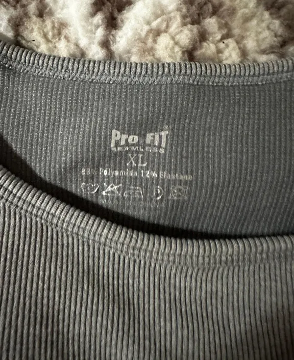 Cropped Tank Top Size XL - Image 2
