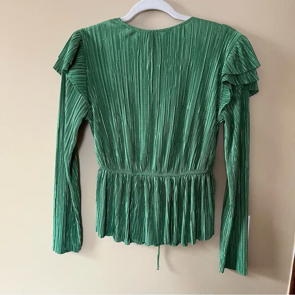 Zara Bright Green Ruffle Sleeve Ribbed Blouse - Image 4