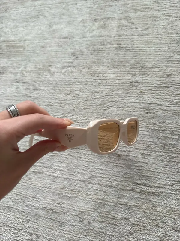 Designer Inspo Cream Geometric Rectangular Sunglasses - Image 2