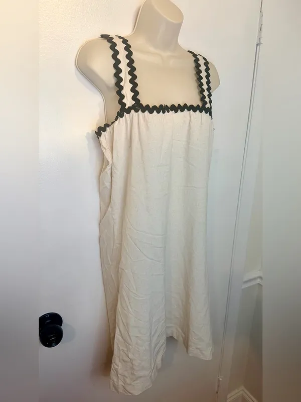 4our Dreamers Size L Cream Linen Blend Dress Black Rickrack Trim Square Neck NWT - Image 3