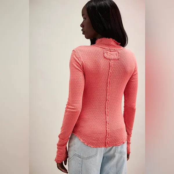 We The Free Sara‎ Pointelle Turtleneck Long Sleeve Top Coral Size Large - Image 3