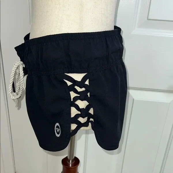 Roxy Black and White‎ Athletic Shorts with Drawstring Waist - Image 4