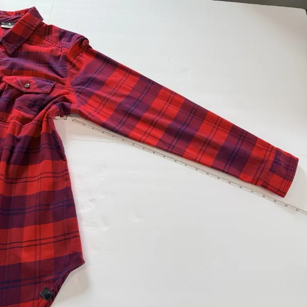 LL Bean Whisper Lodge Red Plaid Flannel Button Up Shirt Pockets LARGE - Image 9