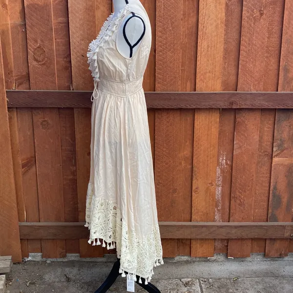CUPSHE Cream V Neck Sleeveless Lace Tassel Smocked Waist Maxi Dress Size M - Image 7