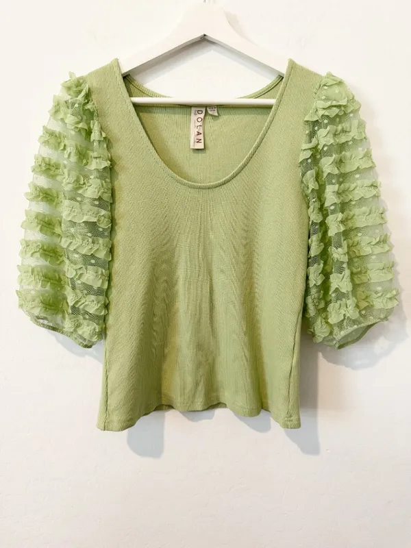 Anthropologie Dolan Puff Sleeved Blouse Size‎ Medium Green Polka Dot Ruffle Coquette Fairycore - Image 3
