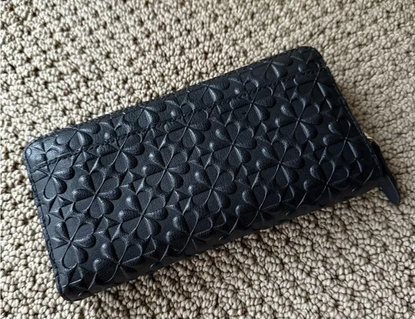 Kate Spade New York Hollie Spade Clover Geo Embossed Large Continental Wallet - Image 3