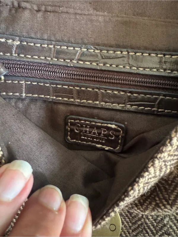 Vintage Chaps Brown and Tan Crossbody Saddle Bag with Gold-Tone Lock - Image 4