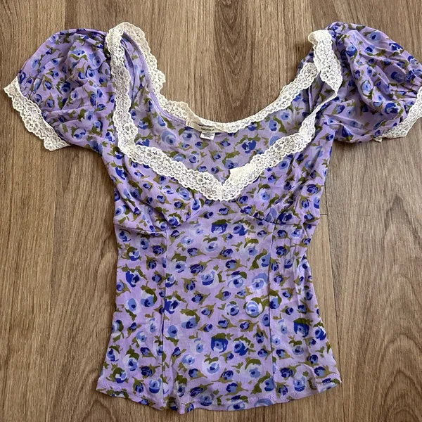 Urban outfitters Floral top women’s new - Image 2