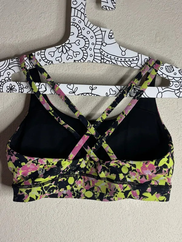 Lululemon Energy Bra Medium Support, B–D Cups size 10 - Image 3