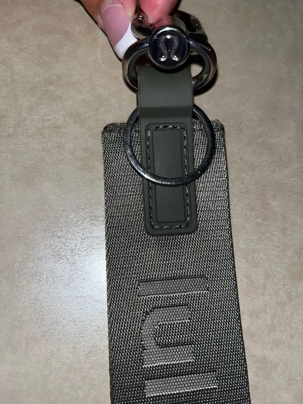 Lululemon Keychain Never Lost - Image 5