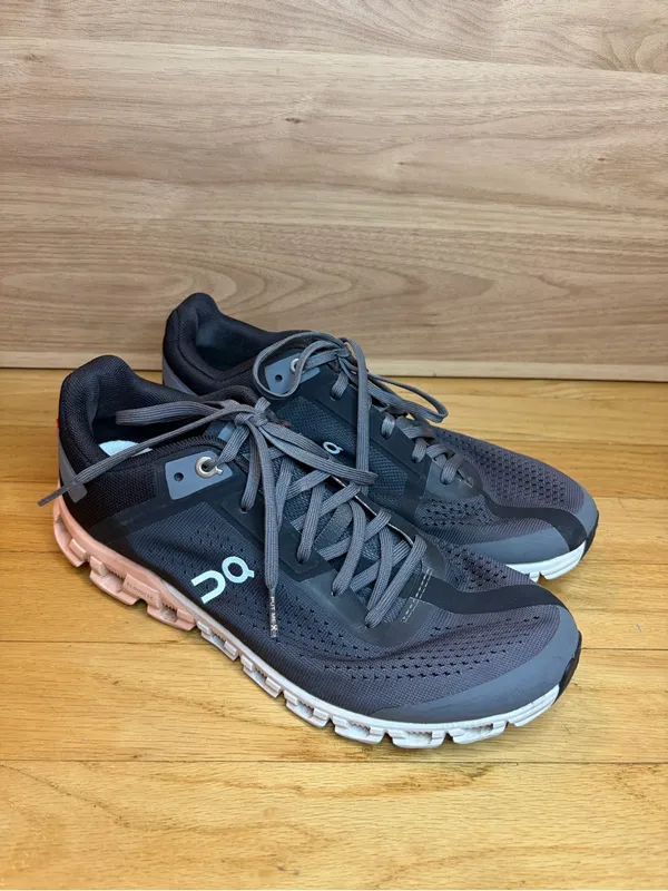 On Running Cloudflow Women's Sneakers - Image 2
