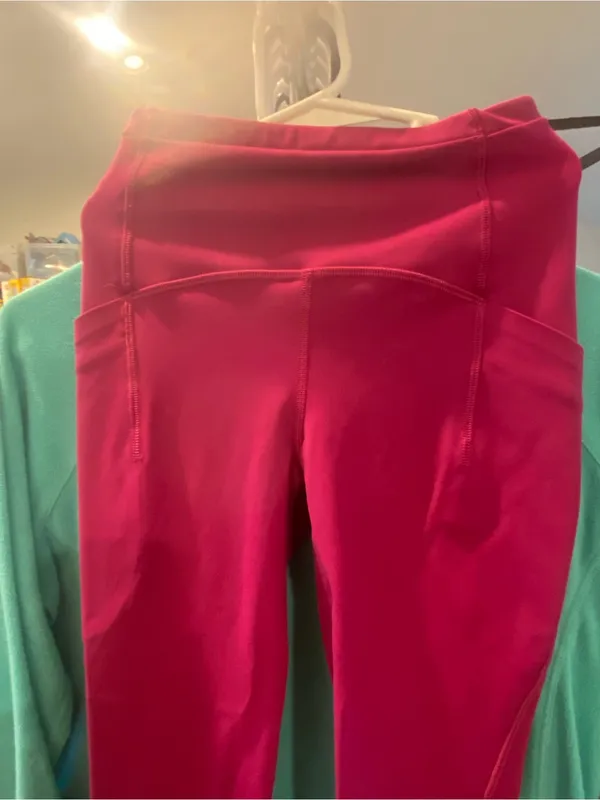 Lululemon Pink-Magenta leggings with Logo - Image 4