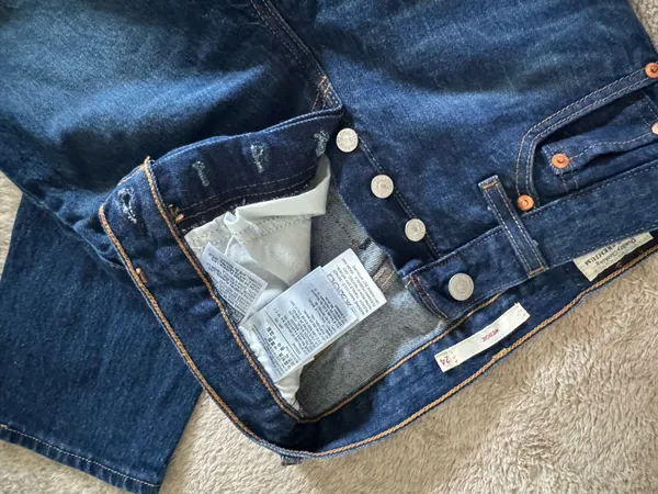 Levi’s Wedgie Jeans - Image 2