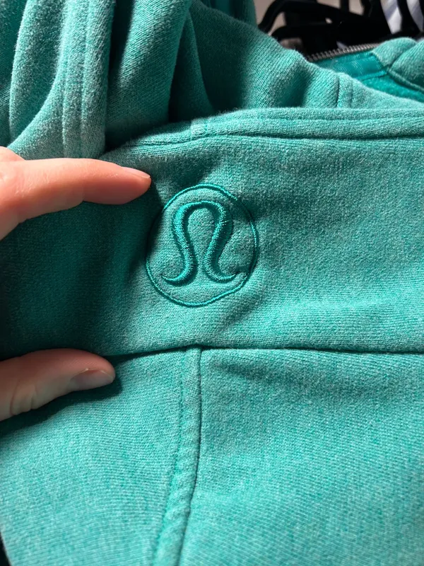 Lululemon Scuba Hoodie - Image 5