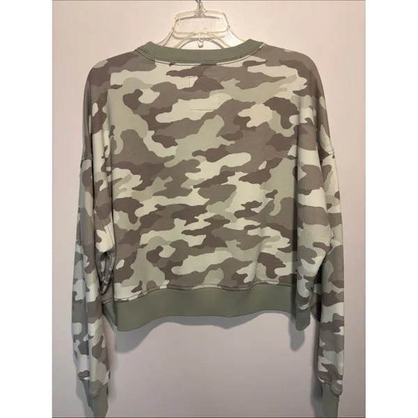 Aerie Cropped Boxy Green Camo Long Sleeve Crew Neck Pullover Sweater Size S - Image 2