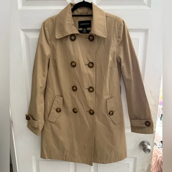 London Fog women’s khaki color Double-Breasted Trench Coat no belt size Small - Image 3