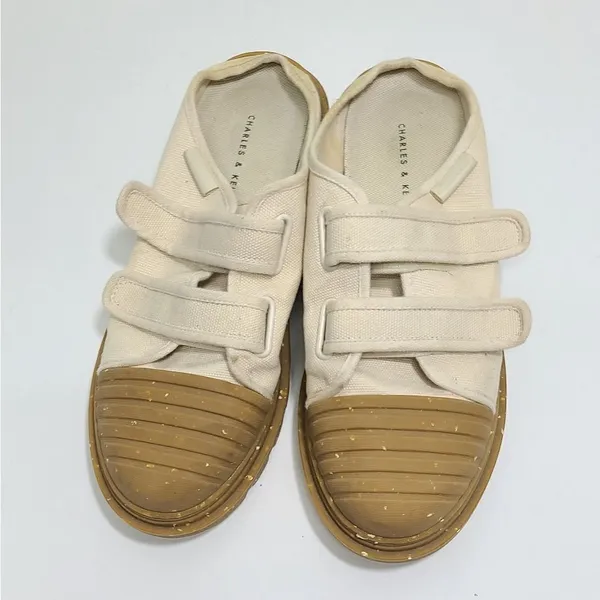 Charles &‎ Keith Cream/Tan Sneaker Mules Size 7 - Image 5