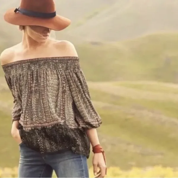 Anthropologie Black and Cream Off the Shoulder Lace Trim Western Boho Top Size S - Image 2