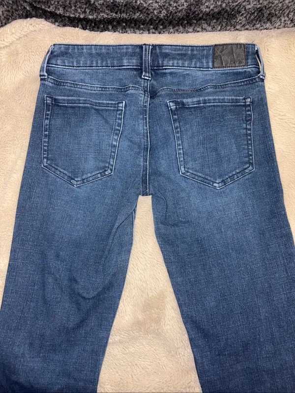 Aeropostale Low Rise Skinny Jeans, Size 2 - Image 3