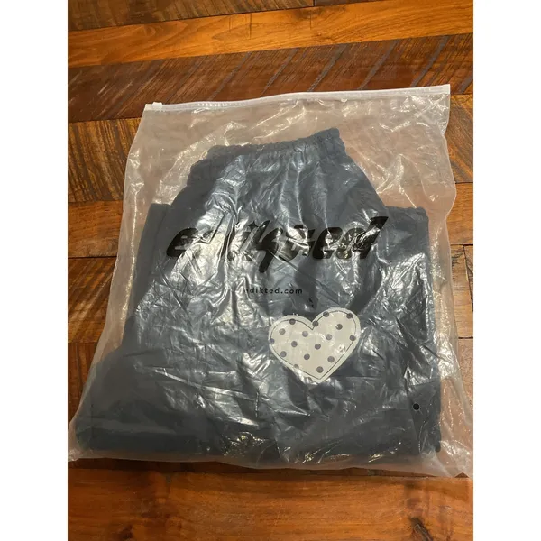 Edikted heart sweatpants - Image 3