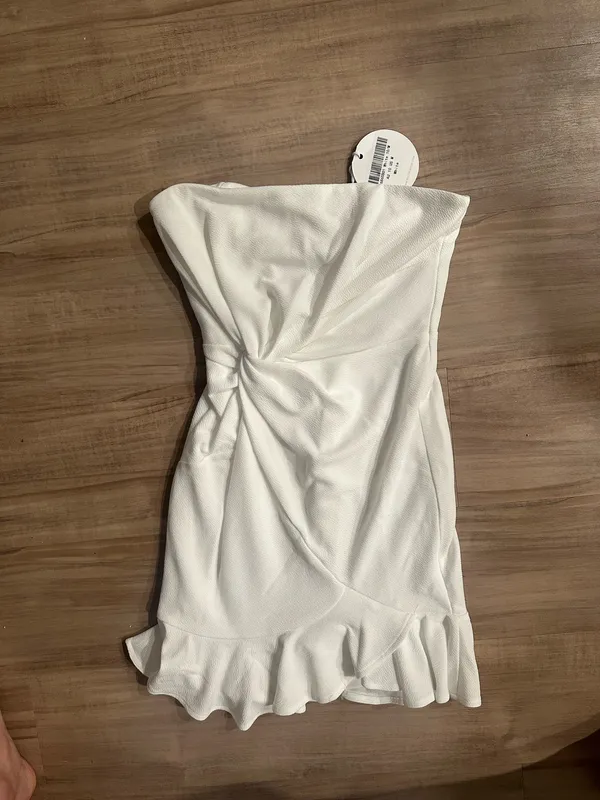 Selfie Leslie Strapless white mini dress - Image 4