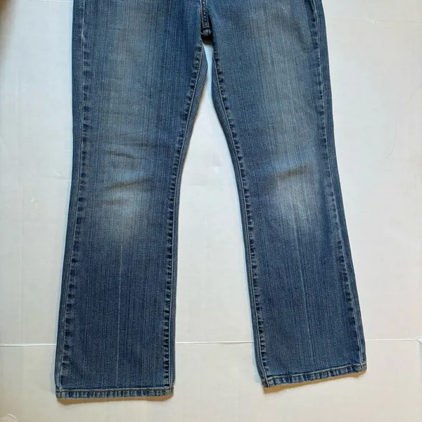 Levi’s 515 Bootcut Jeans 6M - Image 7