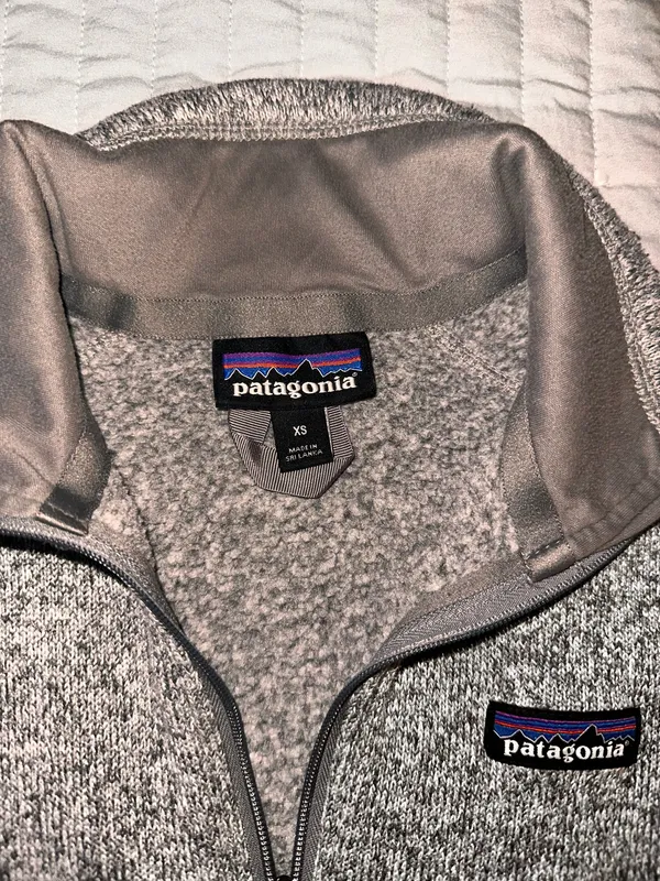 XS Patagonia Women’s Fleece - Image 2