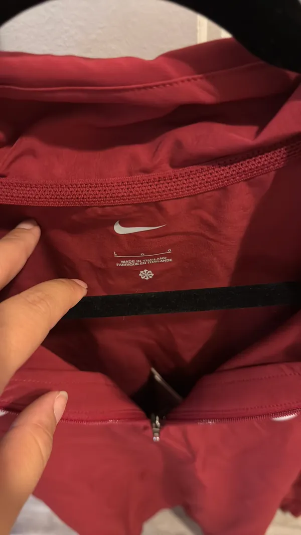 Alabama Nike short sleeve pullover with hood - Image 4