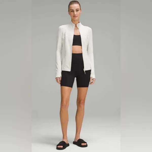 Lululemon NWT Define Jacket Nulu in Bone Color Size 10 Full Zipper - Image 3