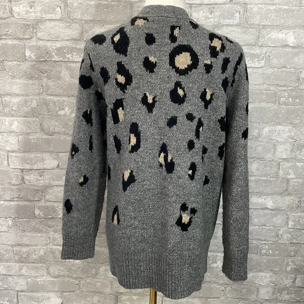 Maurices Gray Leopard print open front cardigan - Image 4