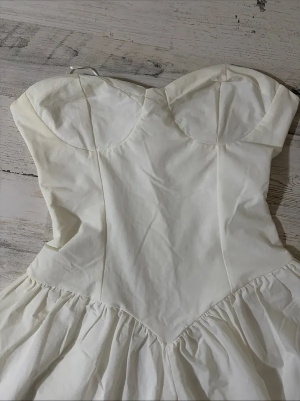 LeLe Brady Corset Mini Romper. Off White - Image 4