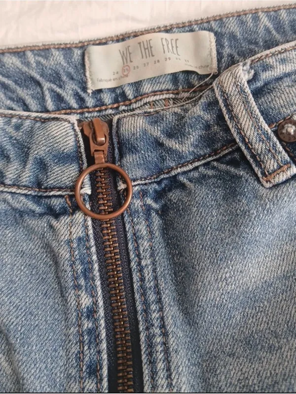 We The Free Denim Front-Zip Mini Skirt - Image 3