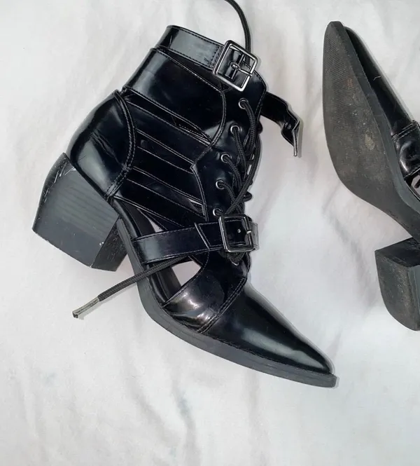 Boots Black Size 7 - Image 5