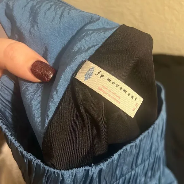 ✨FREE PEOPLE MOVEMENT The Way Home Blue Sz Medium Shorts✨ - Image 9
