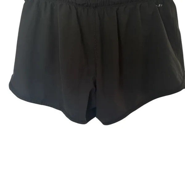 Nike Women's Black Athletic Shorts - Image 3