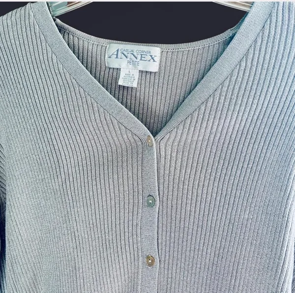 NWT casual corner annex shimmering light gray cardigan - Image 9